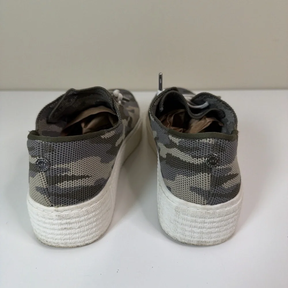 MADDEN NYC Women’s 7.5 Camo Stretch Platform Fashion‎ Shoes Casual Colorful Shoe